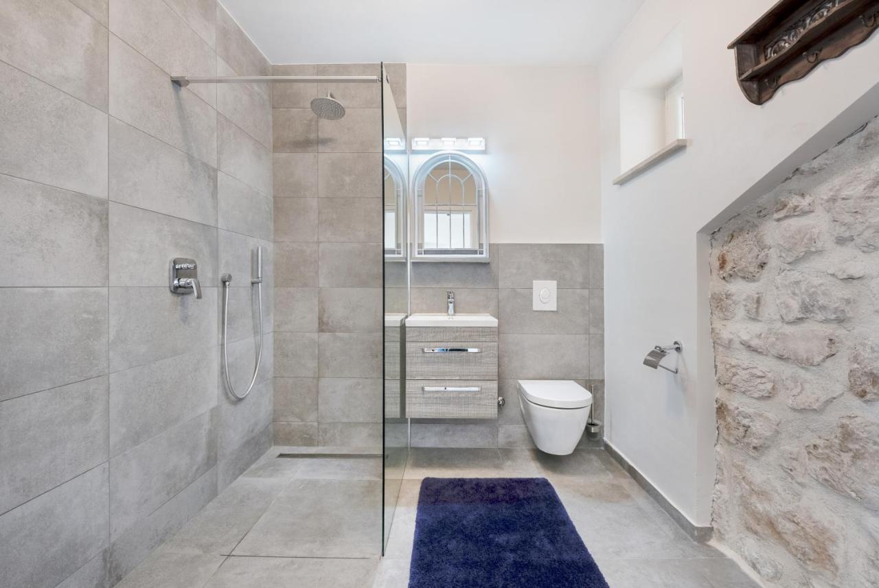 Izabela Apartment With Swimming Pool Babino Polje Ngoại thất bức ảnh